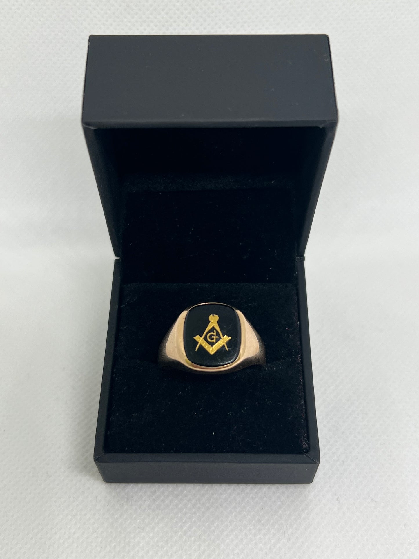10K Solid Gold Masonic Ring - Chain Included