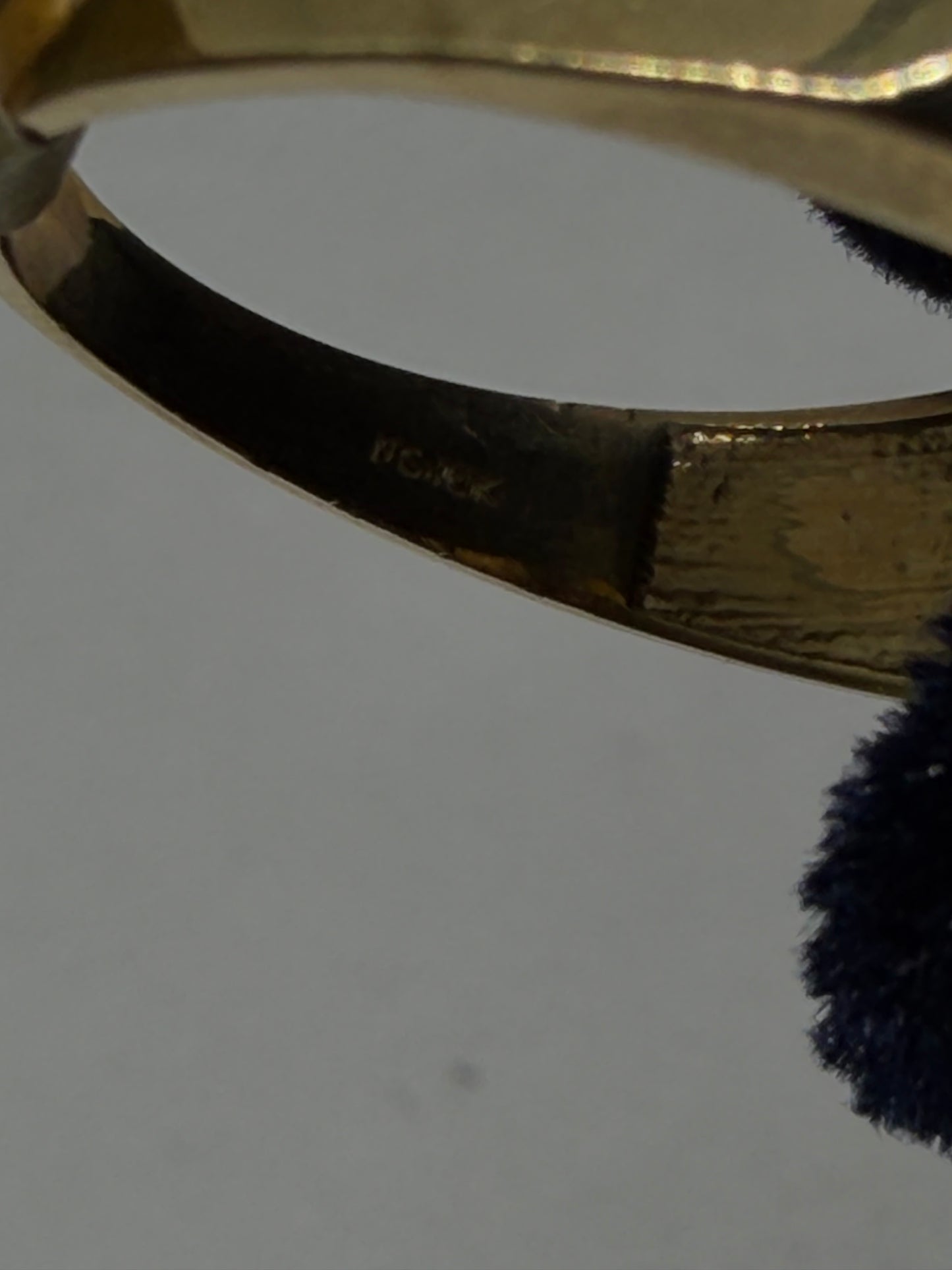 10K Solid Gold Nugget Ring - Size 9.5