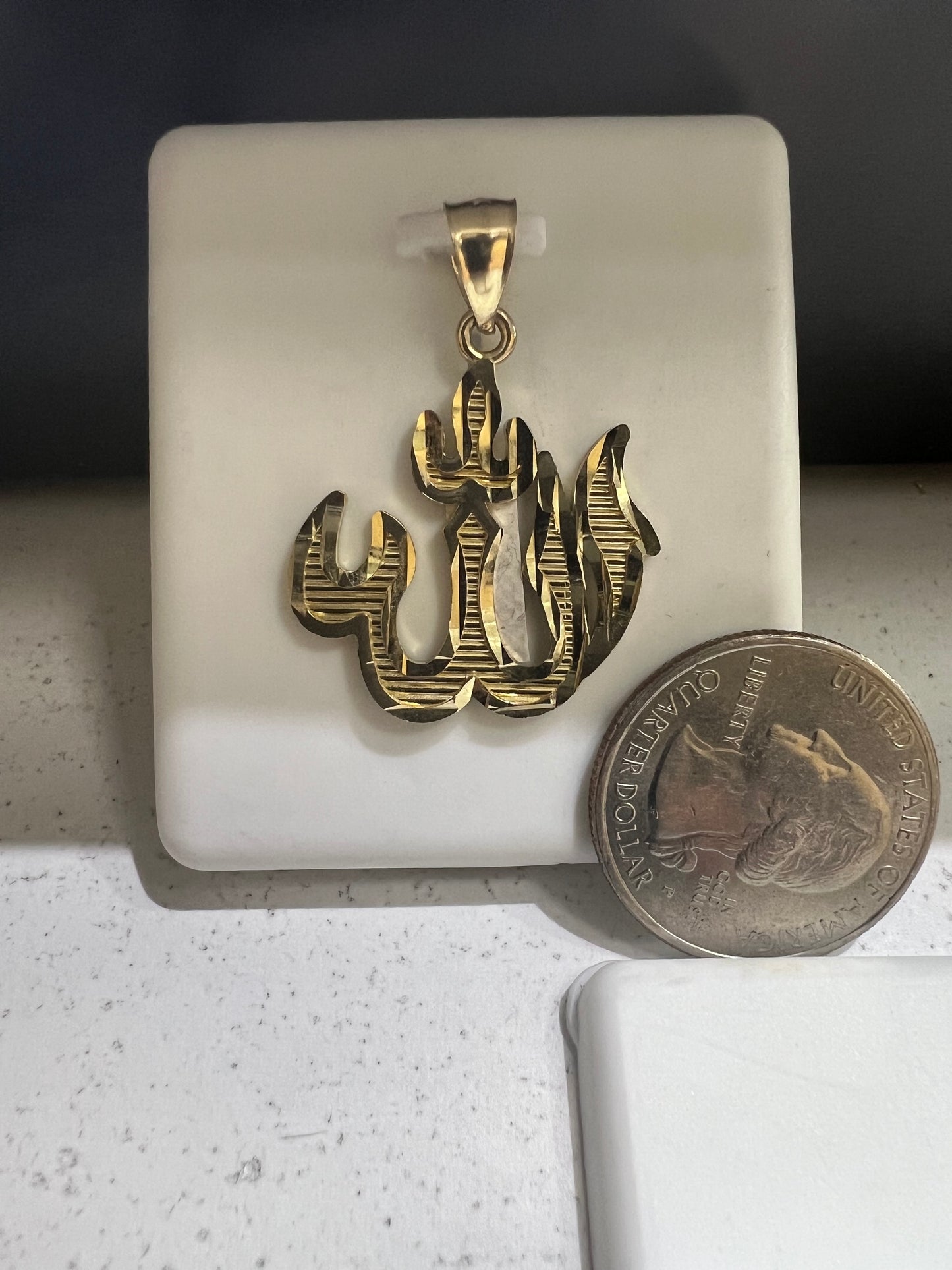 10K Gold Arabic Pendant