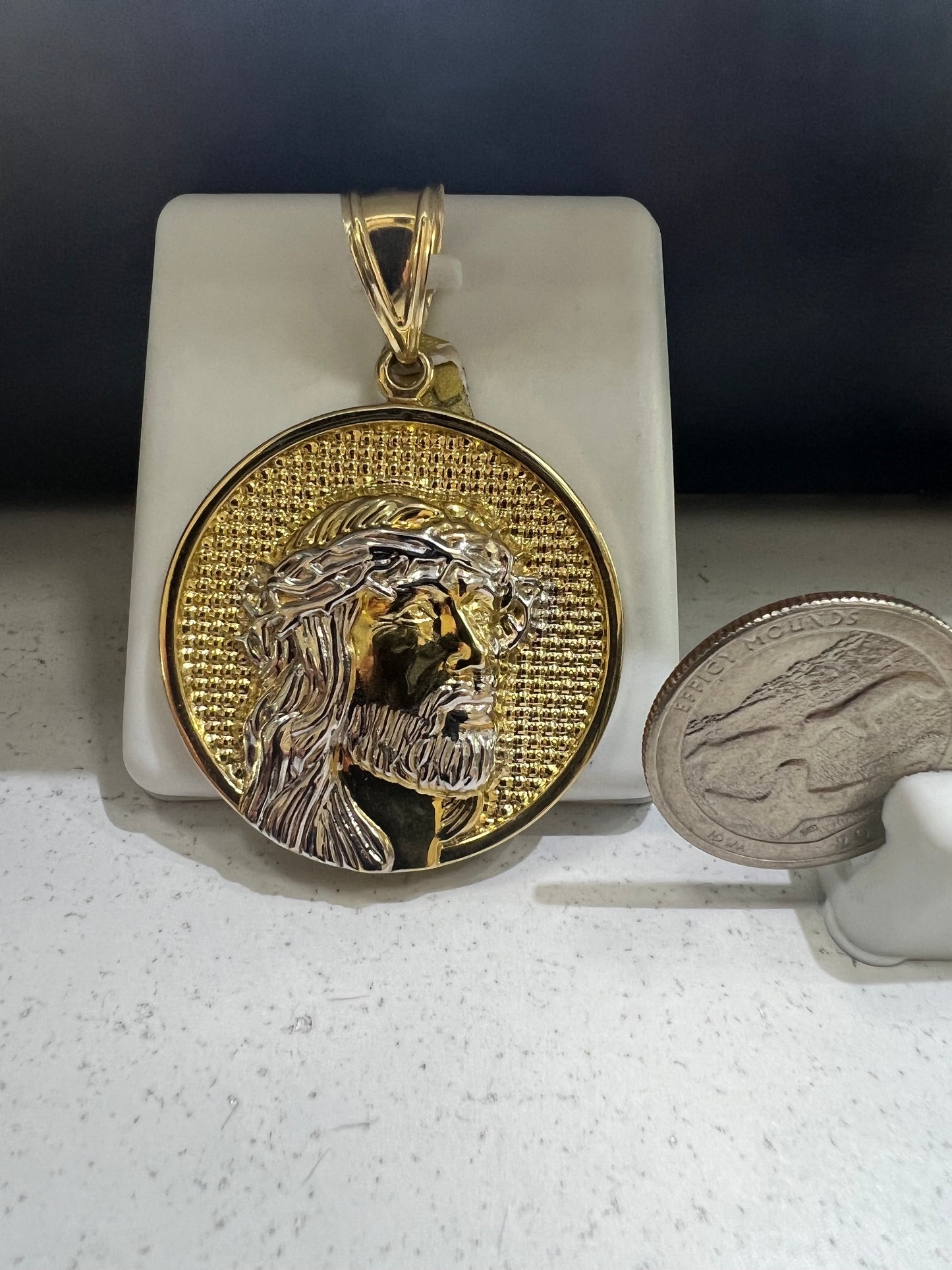 10K Gold Two Tone Jesus Face Circle Pendant