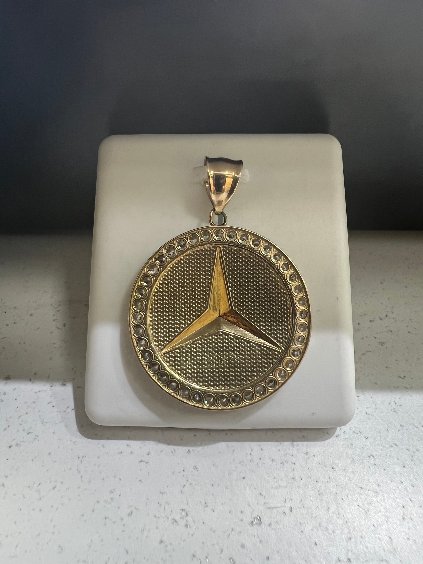 10K Gold Mercedes Logo Pendant