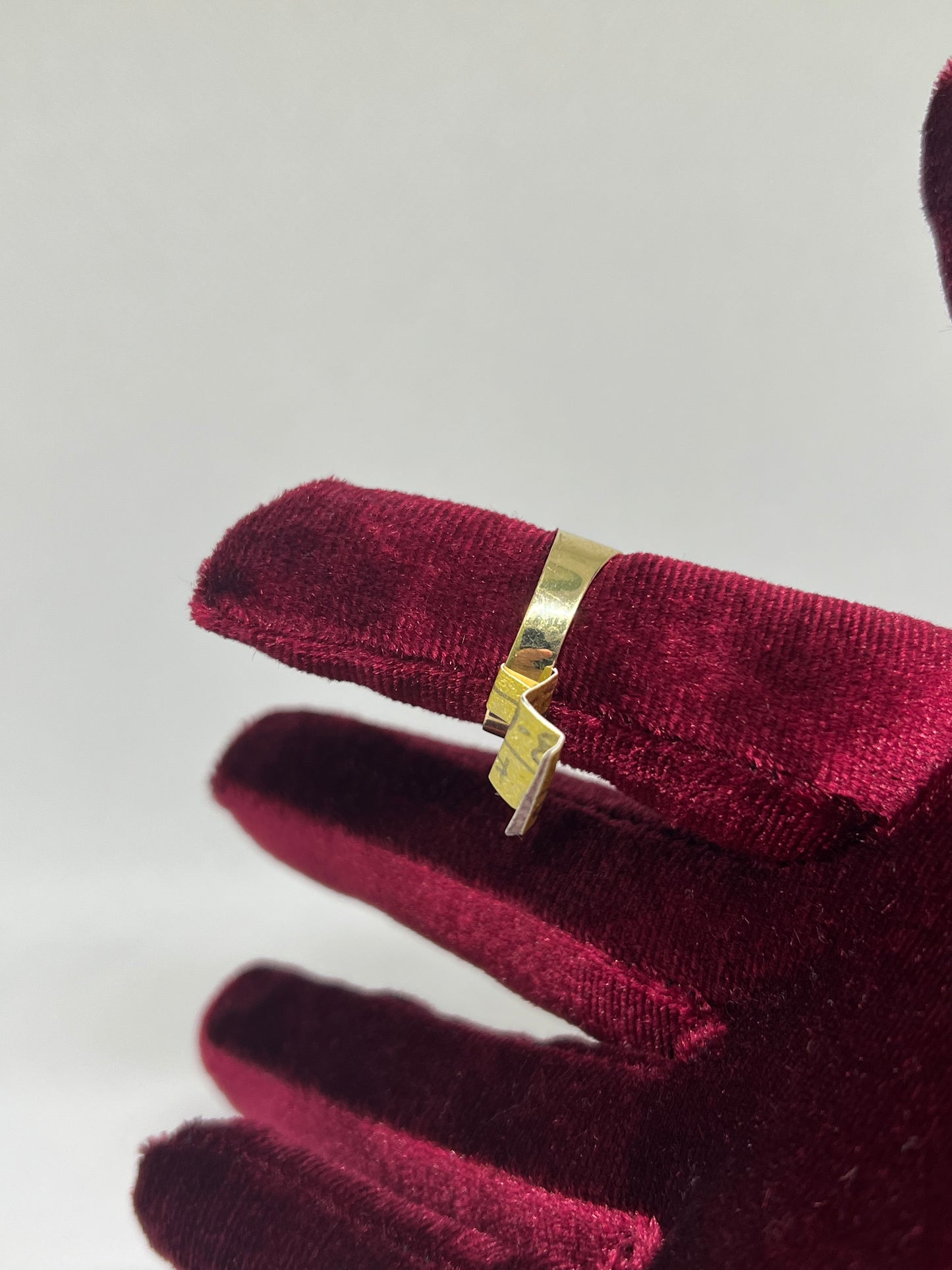10K Solid Gold Mens Ring - Chain Included