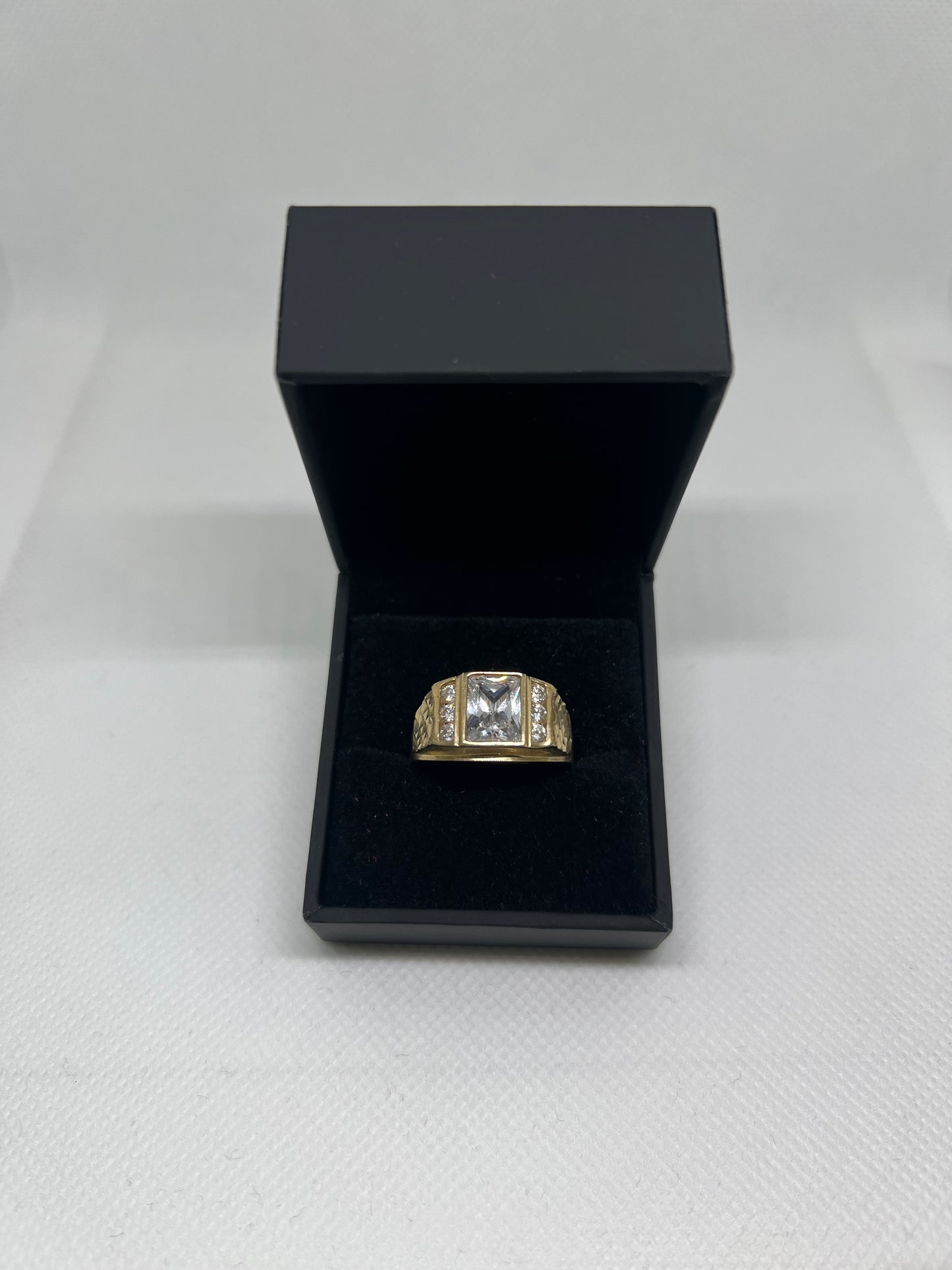 10K Solid Gold Mens Ring - Chain Included