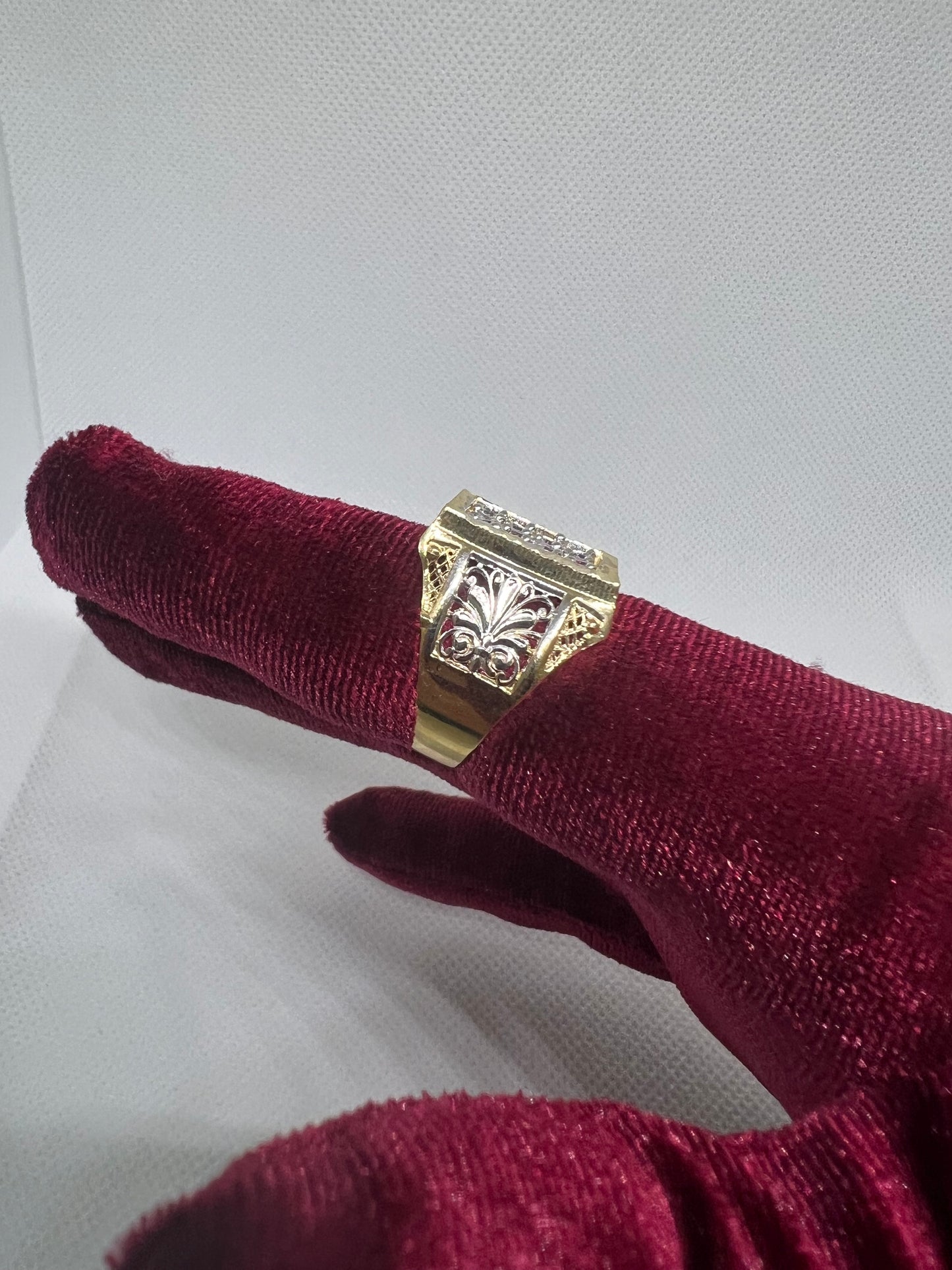 10K Solid Gold Mens Ring - Chain Included
