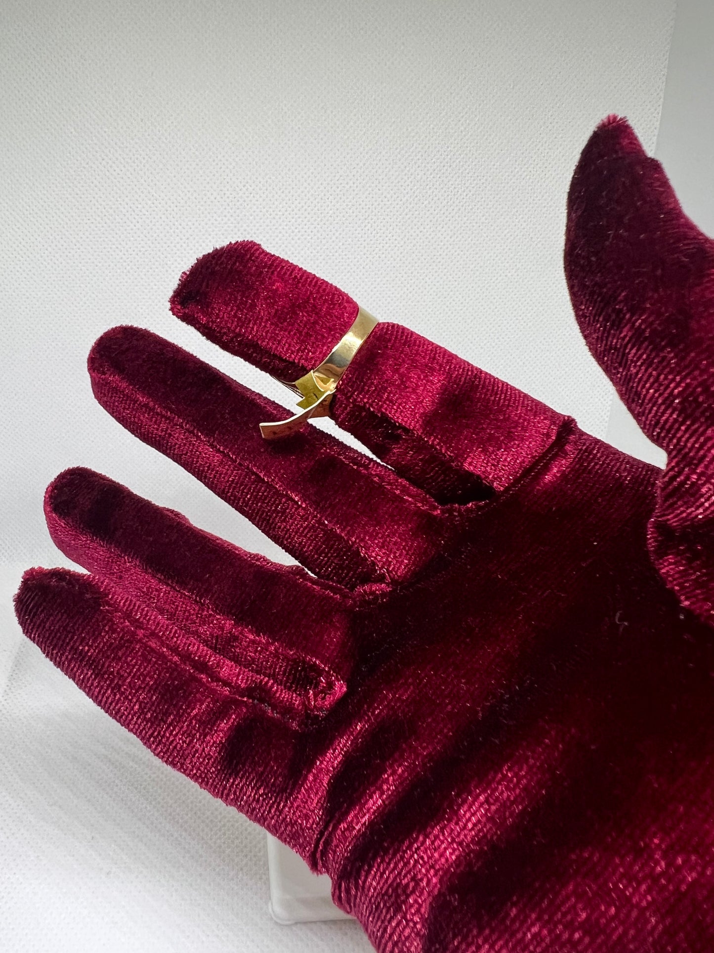 10K Solid Gold Masonic Ring - Chain Included