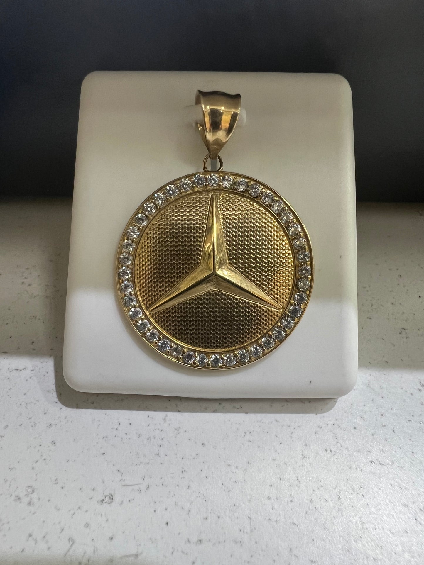 10K Gold Mercedes Logo Pendant