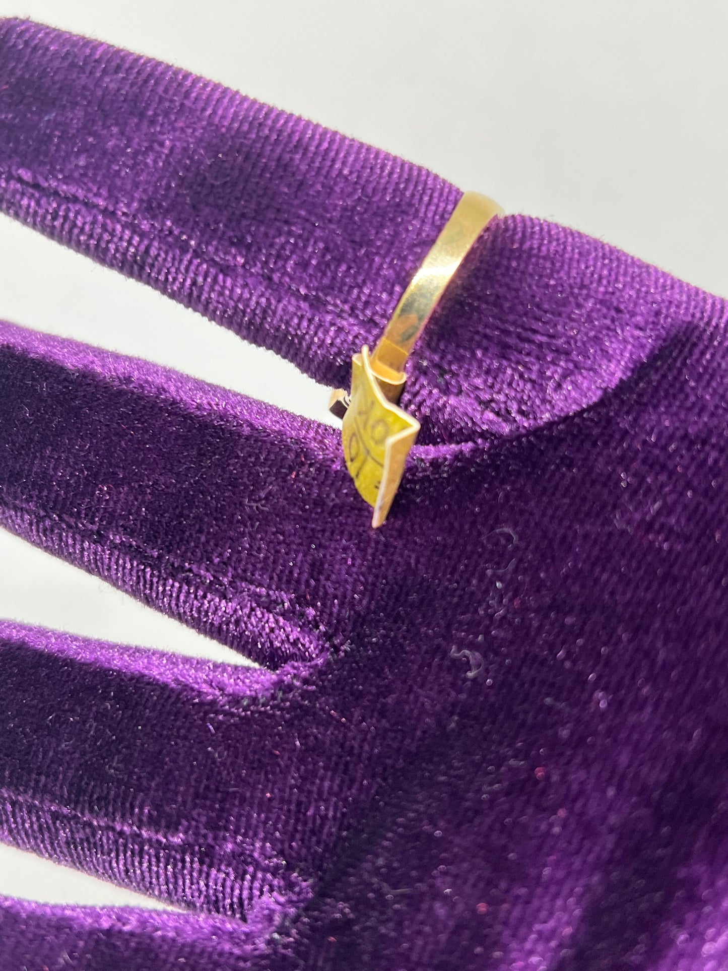 10K Solid Gold Last Supper Ring - Chain Included