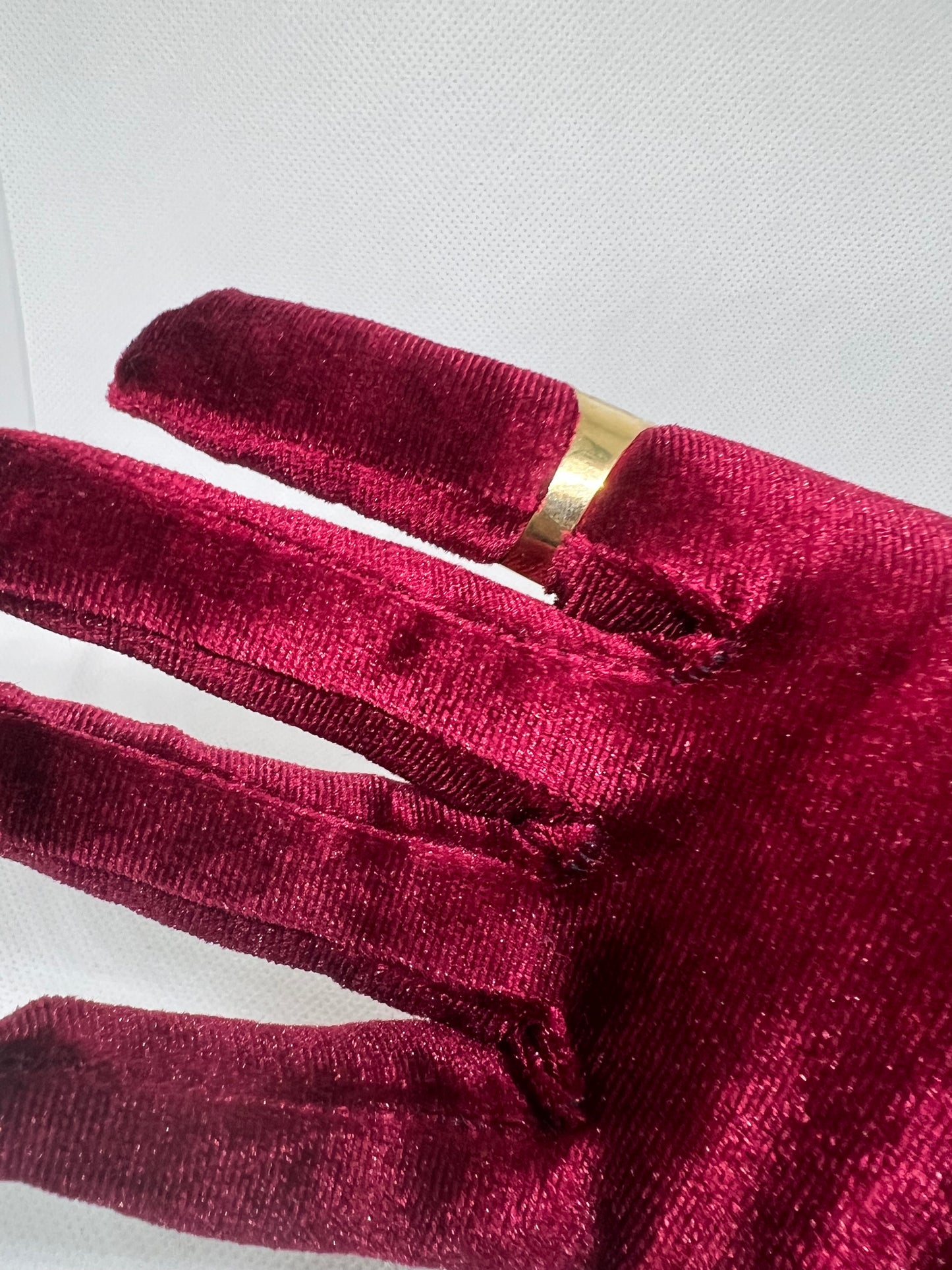 10K Solid Gold Mens Ring - Chain Included