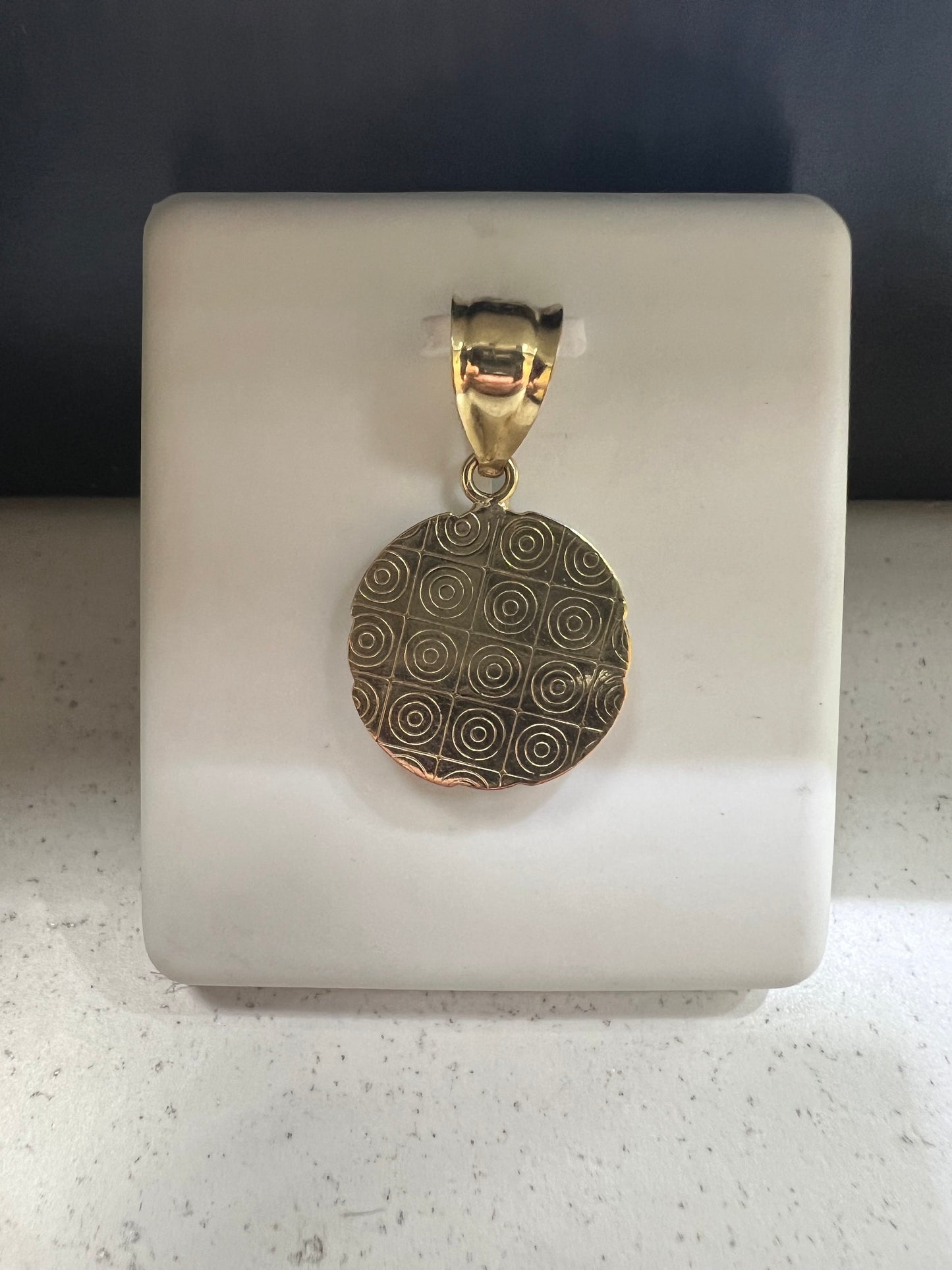 10K Two Tone Last Supper Pendant