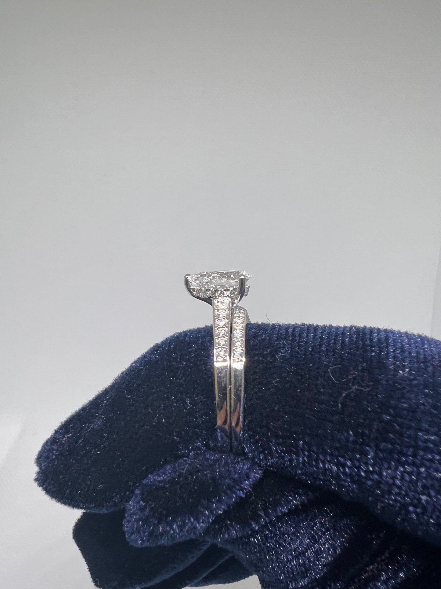 DC CERTIFIED Lab Grown Pear Cut Diamond Bridal Set