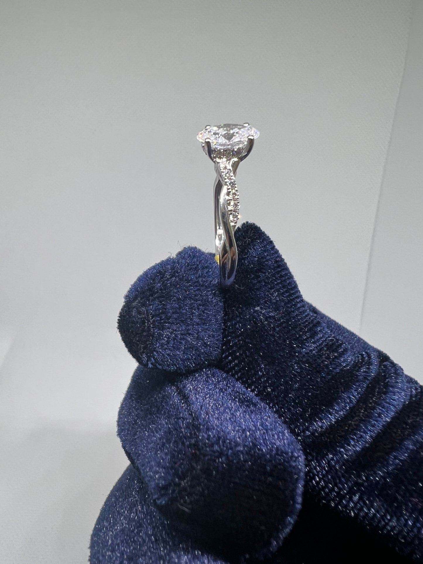 DC CERTIFIED Lab Grown Oval Infinity Style Diamond Ring
