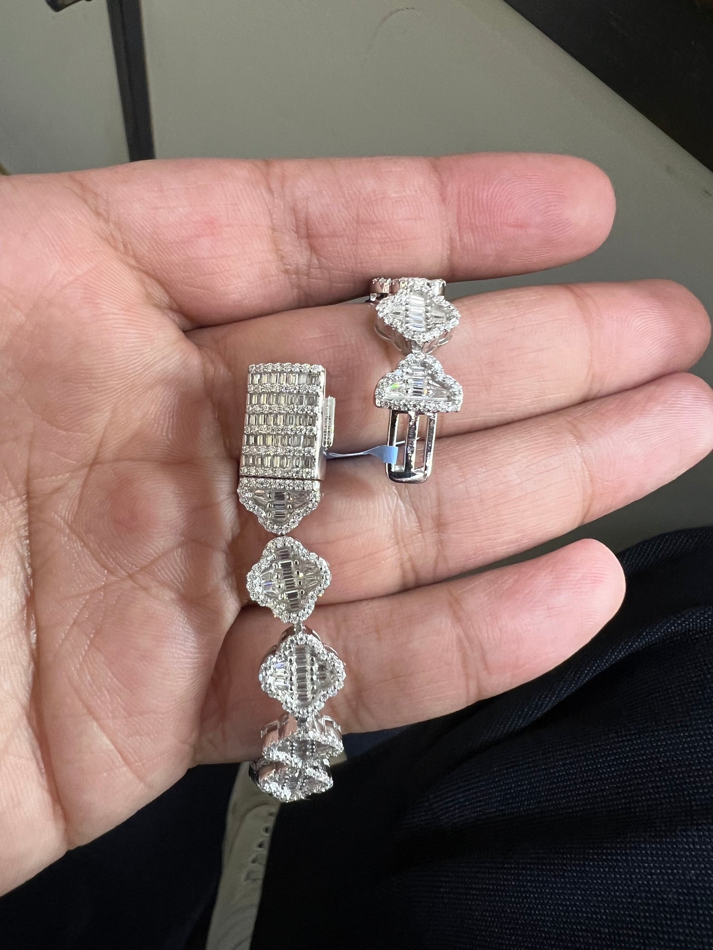 Four Clover Moissanite Bracelet