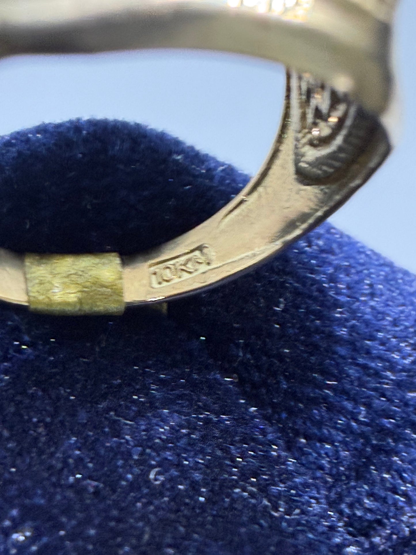 10K Solid Gold Anchor Ring - Size 8