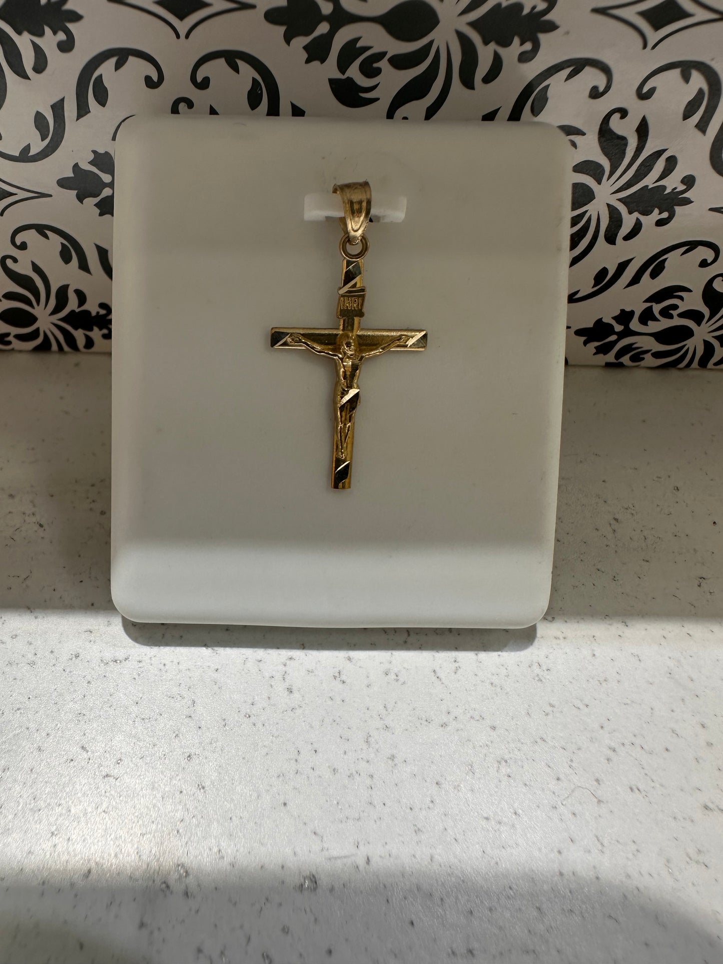 10K Crucifix Pendant