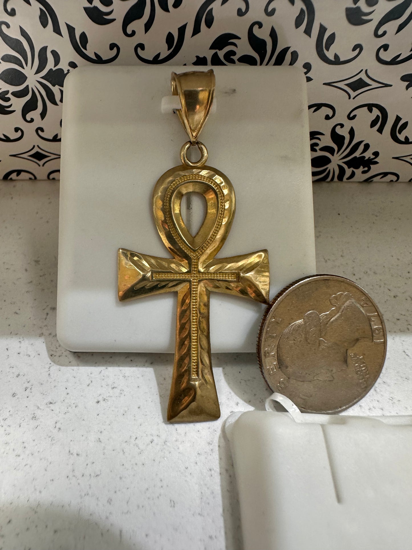 10K Aankh Pendant