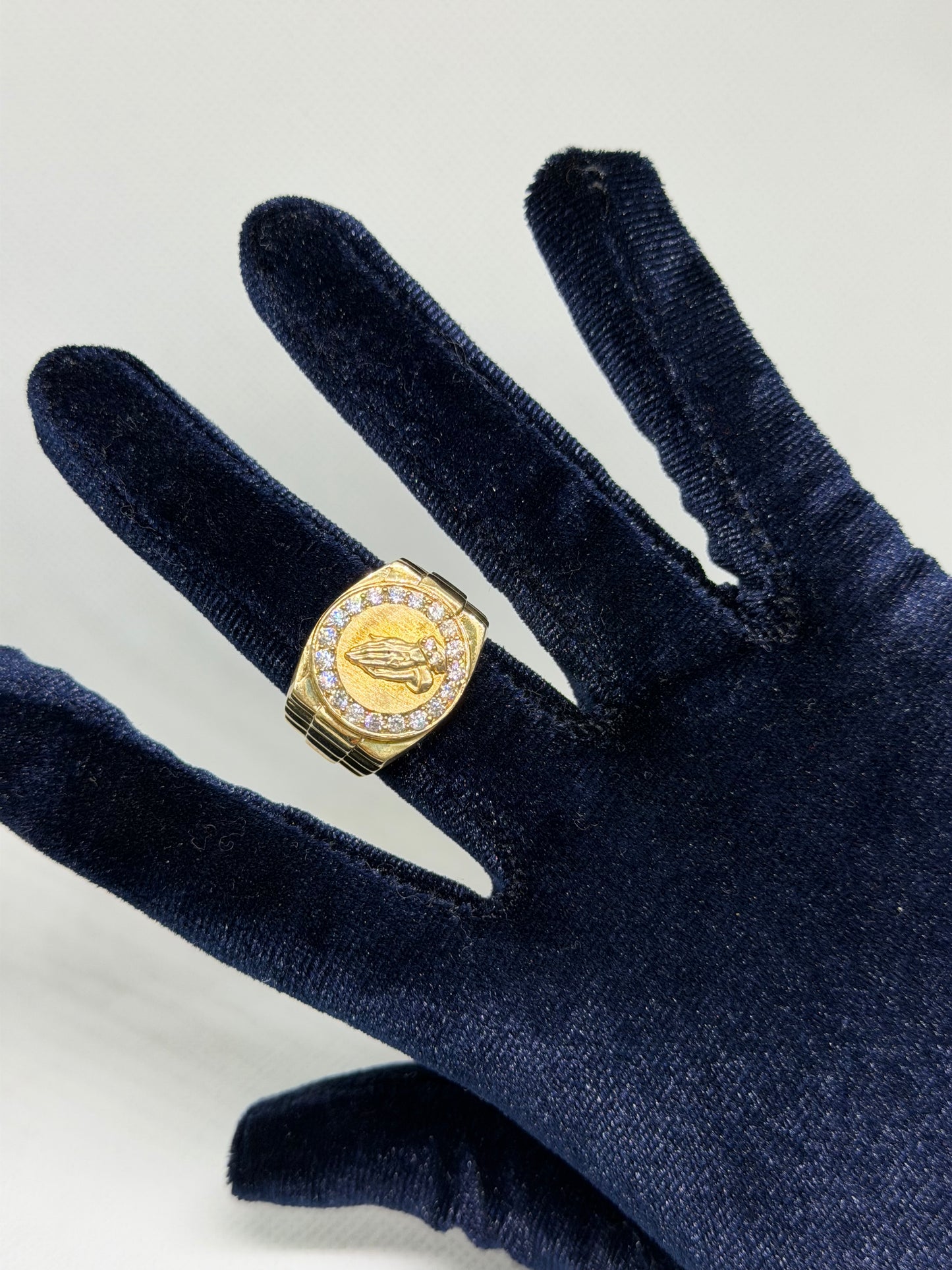 10K Solid Gold Praying Hands Ring - Size 11