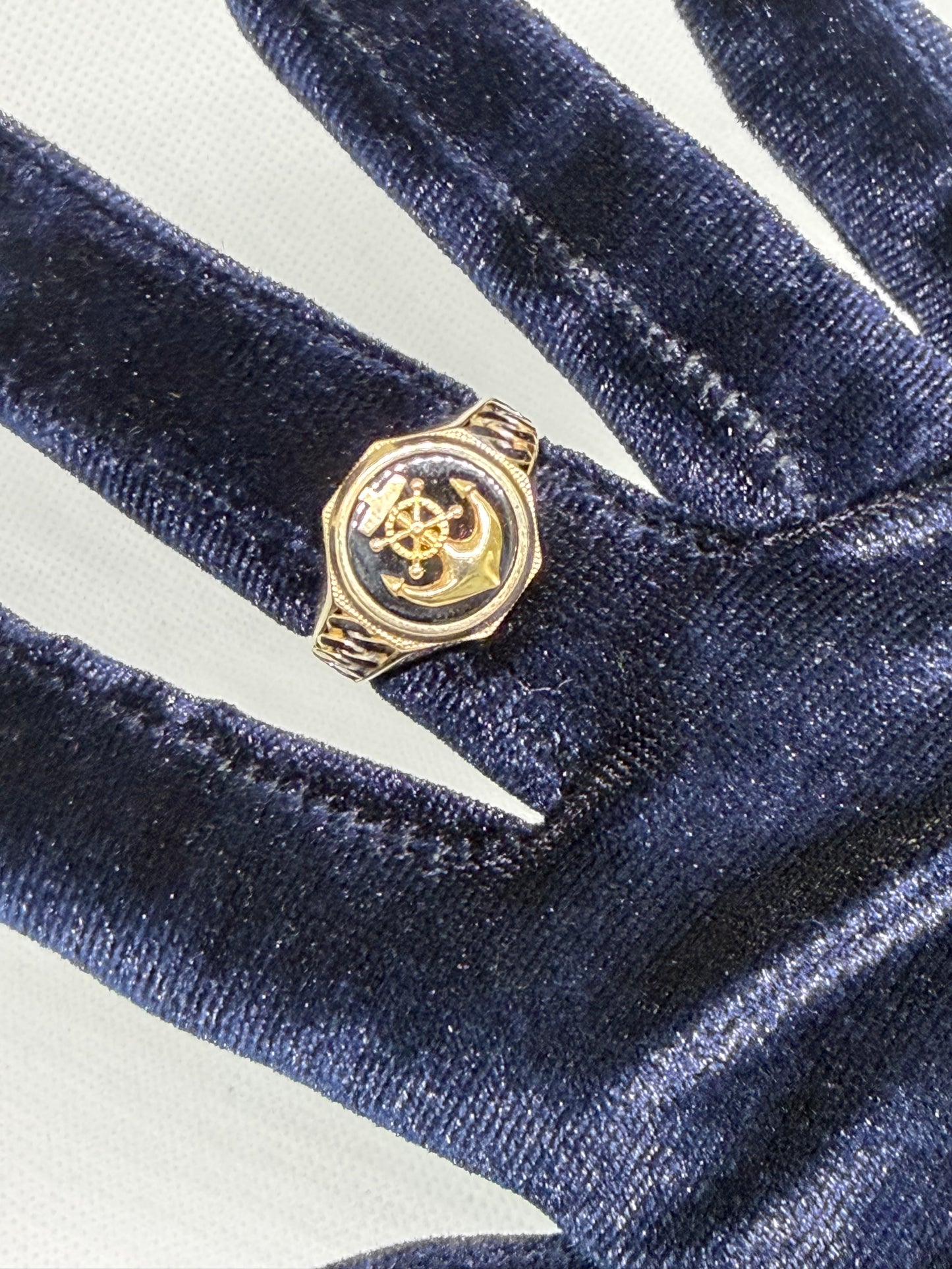 10K Solid Gold Anchor Ring - Size 11.5