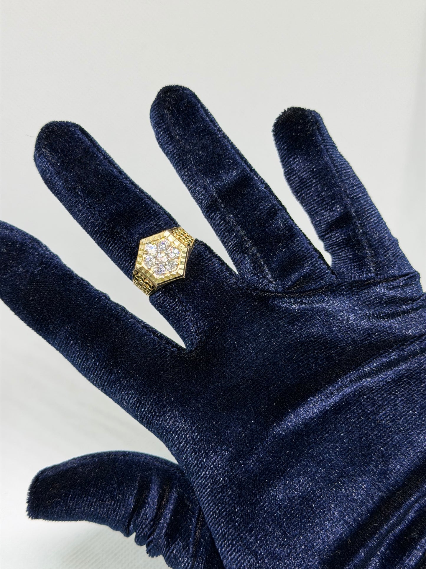 10K Solid Gold Glacier Stone Ring - Size 11