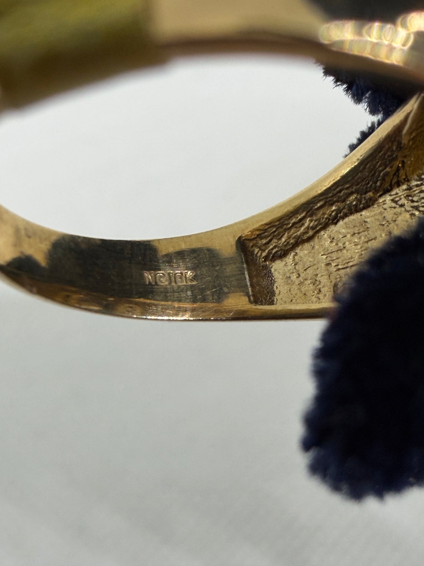 10K Solid Gold 3 Stone Glacier Ring - Size 10