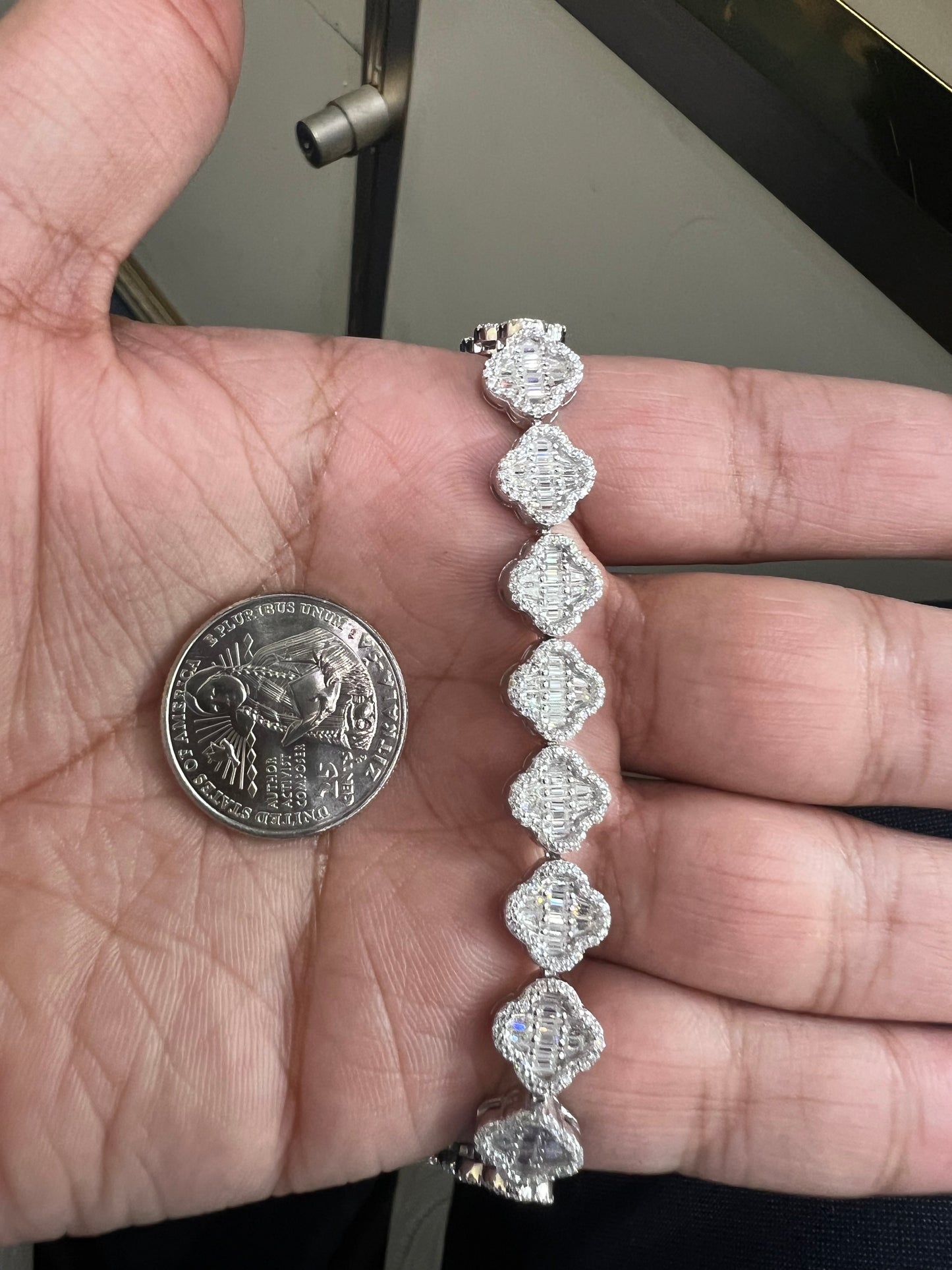 Four Clover Moissanite Bracelet