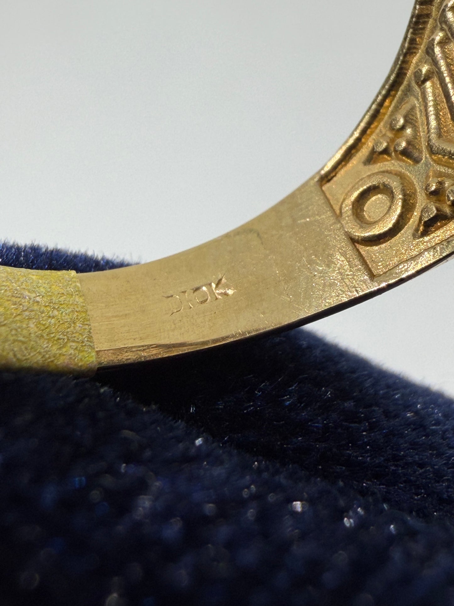 10K Solid Gold Black Onyx Ring - Size 11