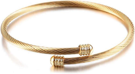 Adjustable Bangle in Yellow Gold