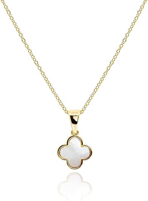 Four Leaf Pendant in Yellow Gold