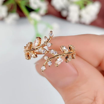 Stackable Leaf Ring in Gold