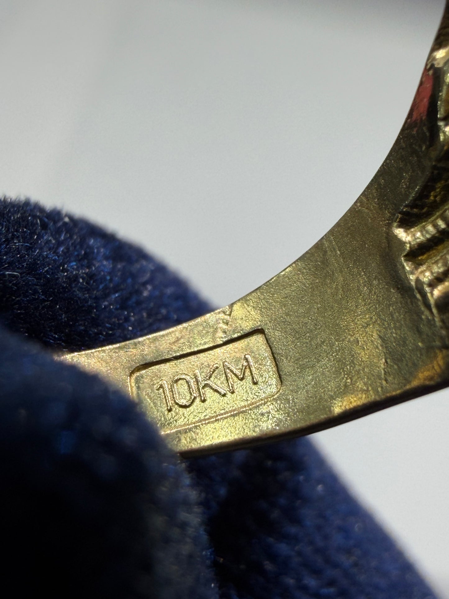 10K Solid Gold Black Onyx Masonic Ring - Size 10