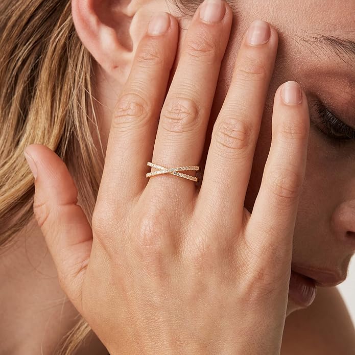 Criss Cross Ring in Gold