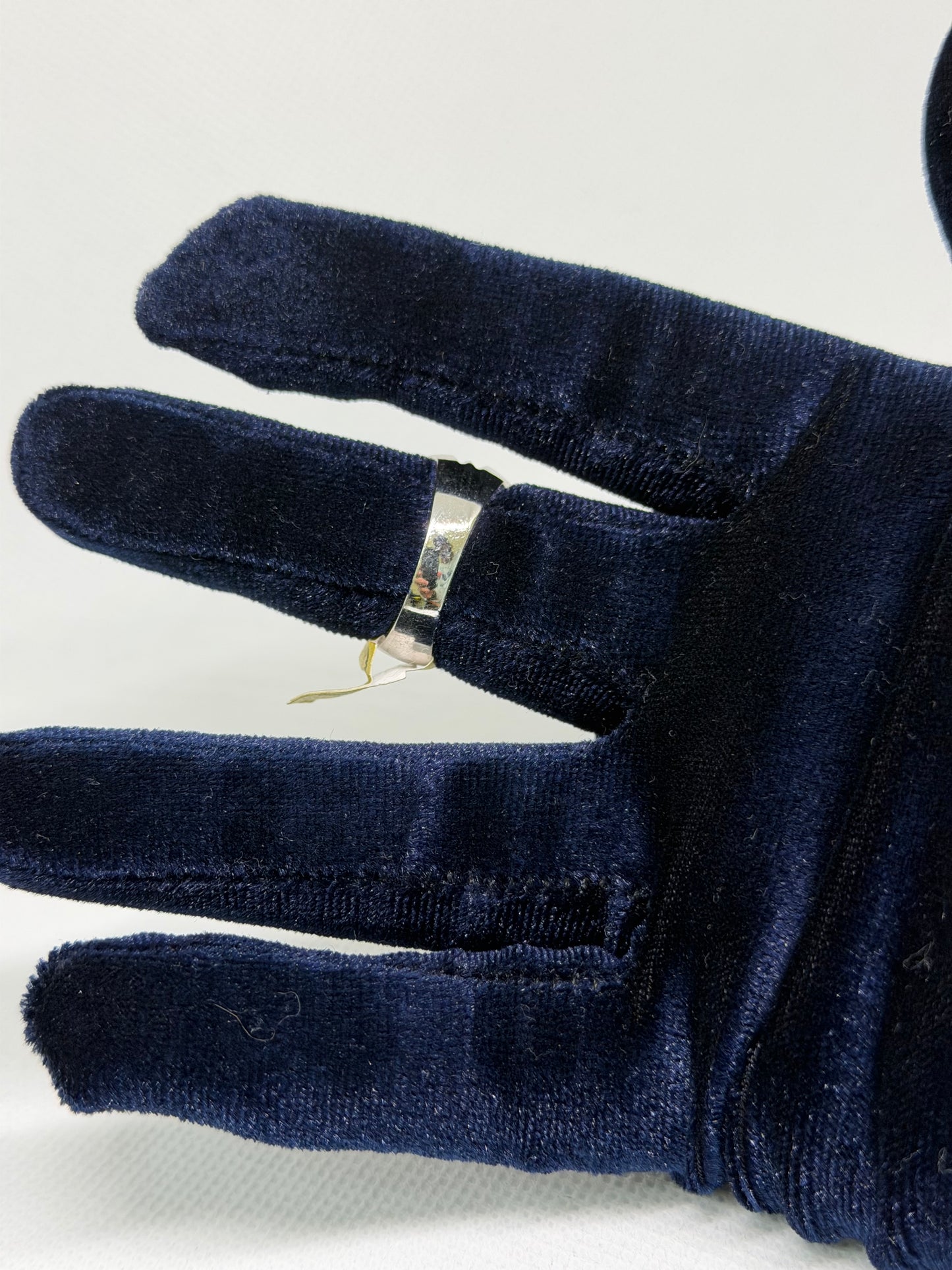 14K Solid White Gold Glacier Ring - Size 10