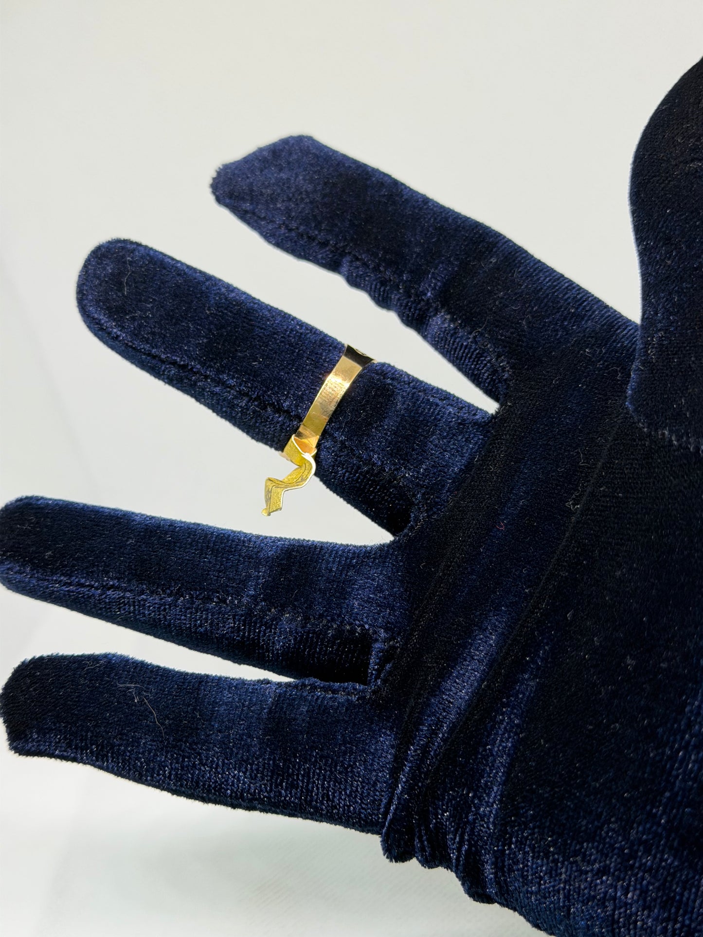 10K Solid Gold Black Onyx Ring - Size 11