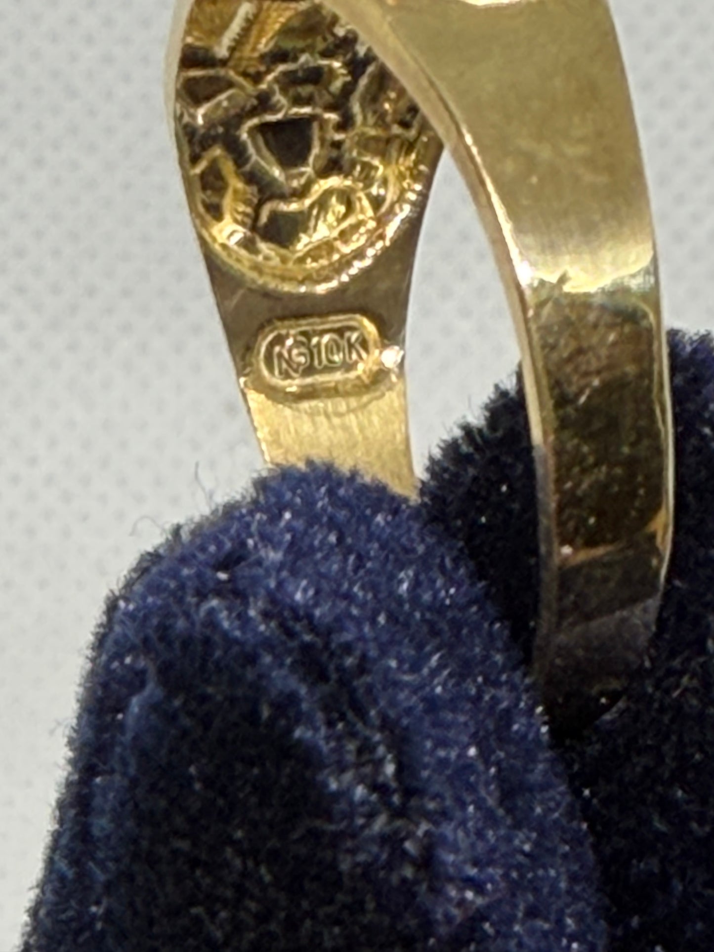 10K Solid Gold Nugget Ring - Size 10