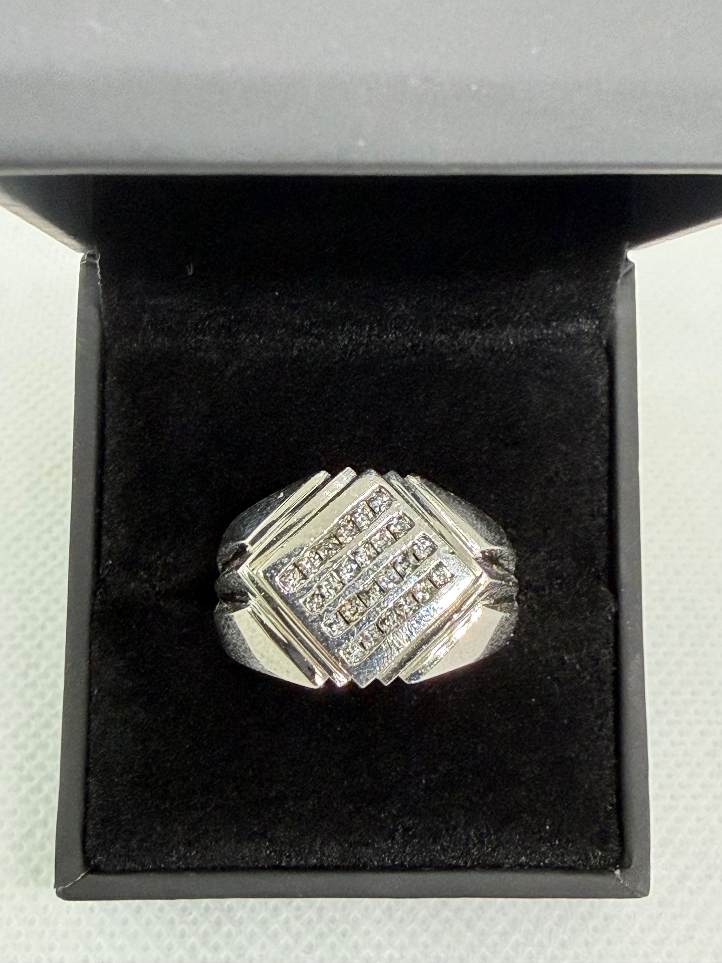 14K Solid White Gold Glacier Ring - Size 10