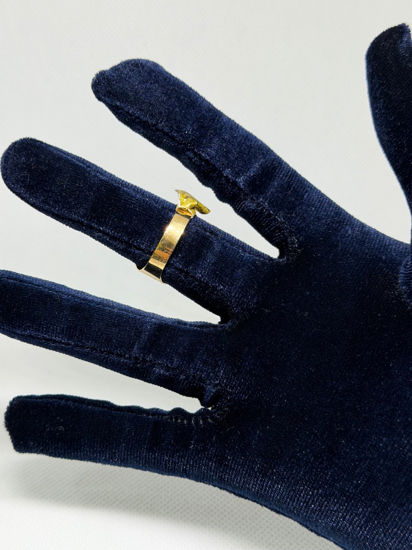 10K Solid Gold Black Onyx Ring - Size 11