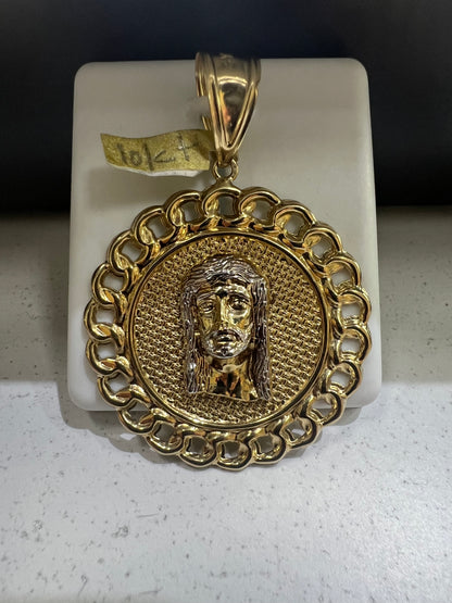 10K Gold Jesus Head Circle Pendant