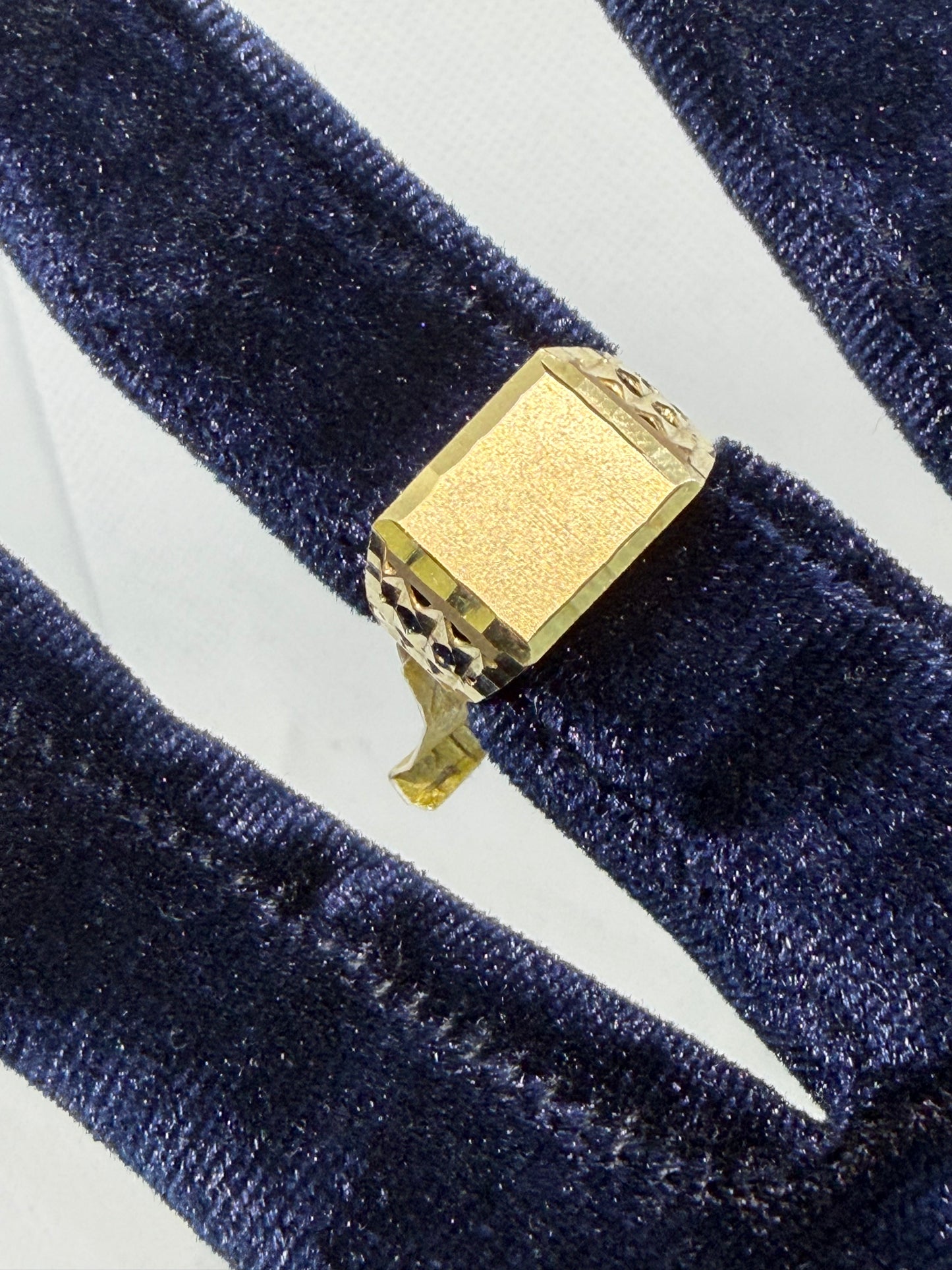 10K Solid Gold Plate Ring - Size 9