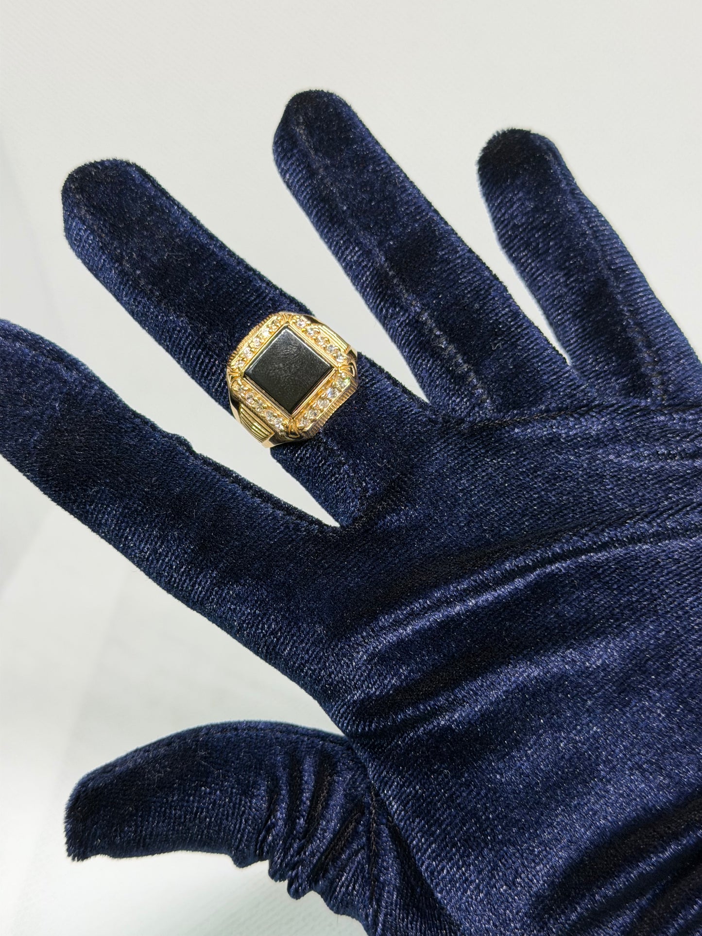 10K Solid Gold Black Onyx Ring - Size 11