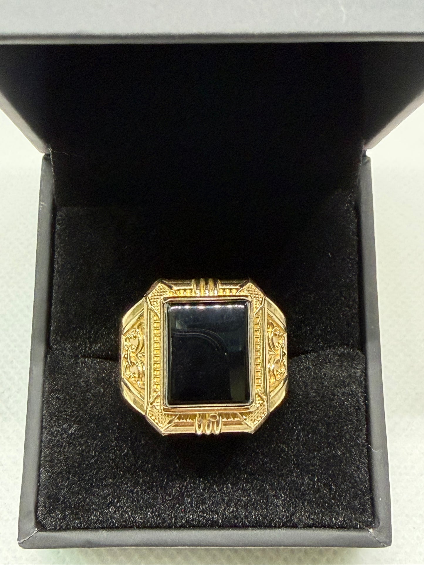 10K Solid Gold Black Onyx Ring - Size 11