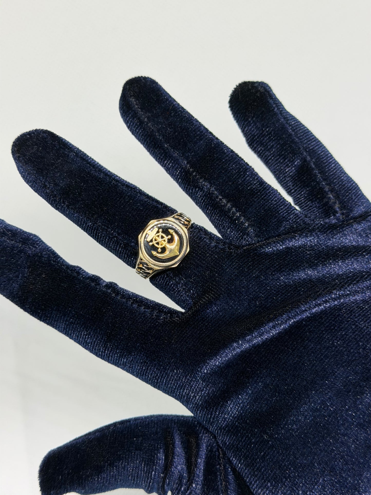 10K Solid Gold Anchor Ring - Size 11.5