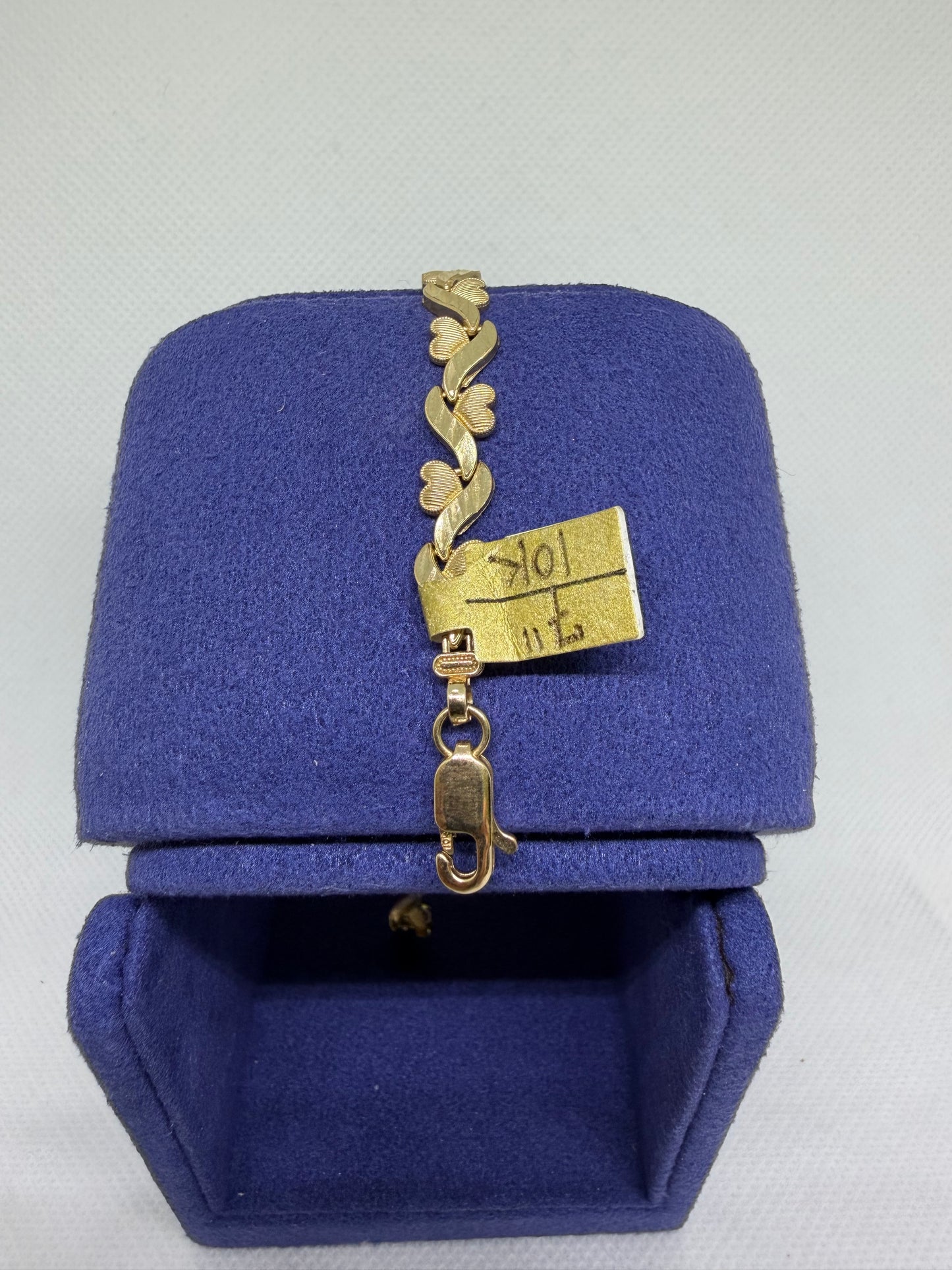 10K Solid Gold Flow Heart Bracelet - 7 Inches