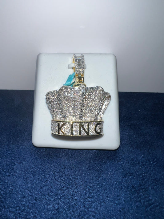 Gold Vermeil King’s Crown Moissanite Pendant