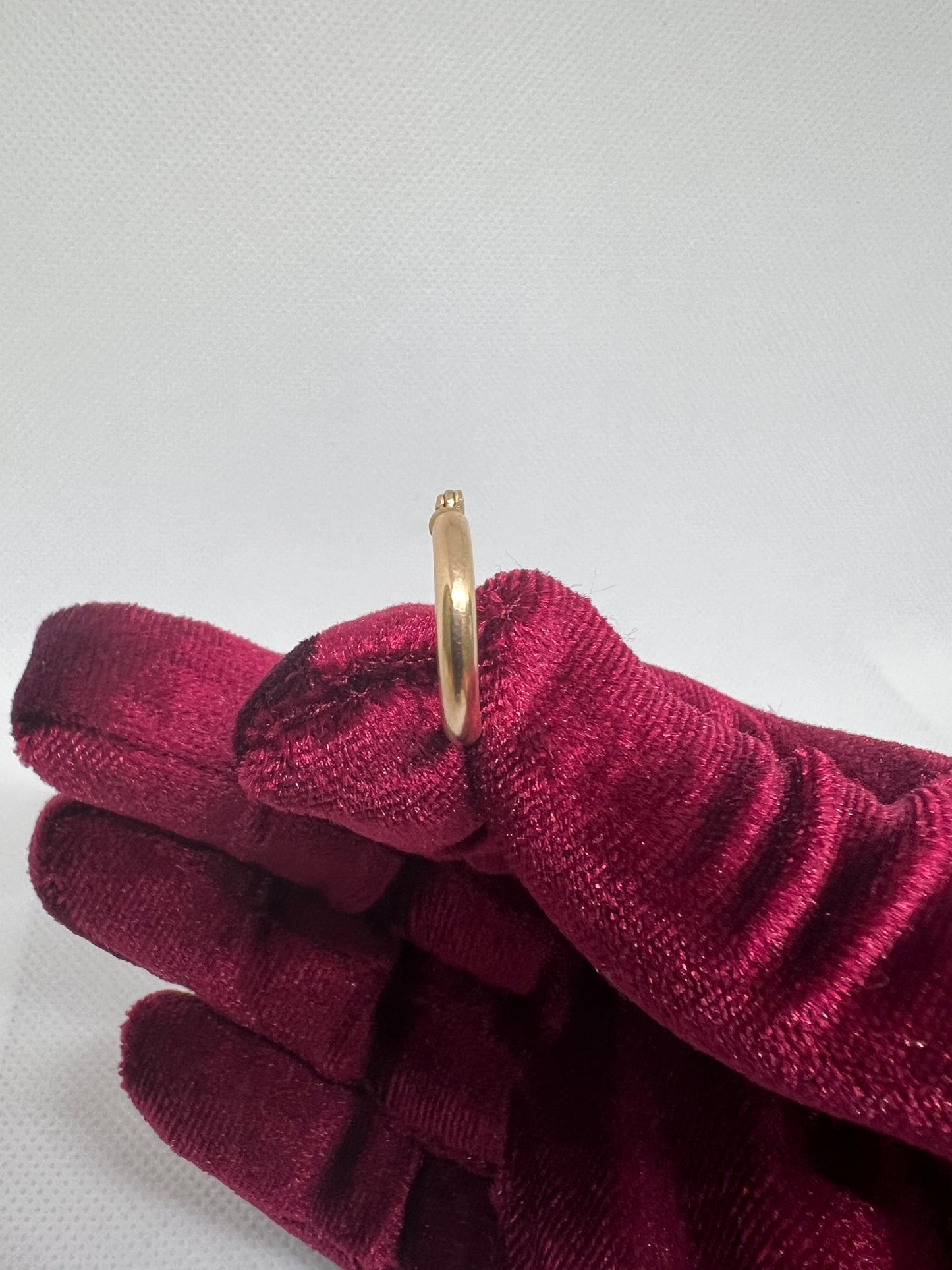 10K Yellow Gold Hoop Earrings - Chain Included