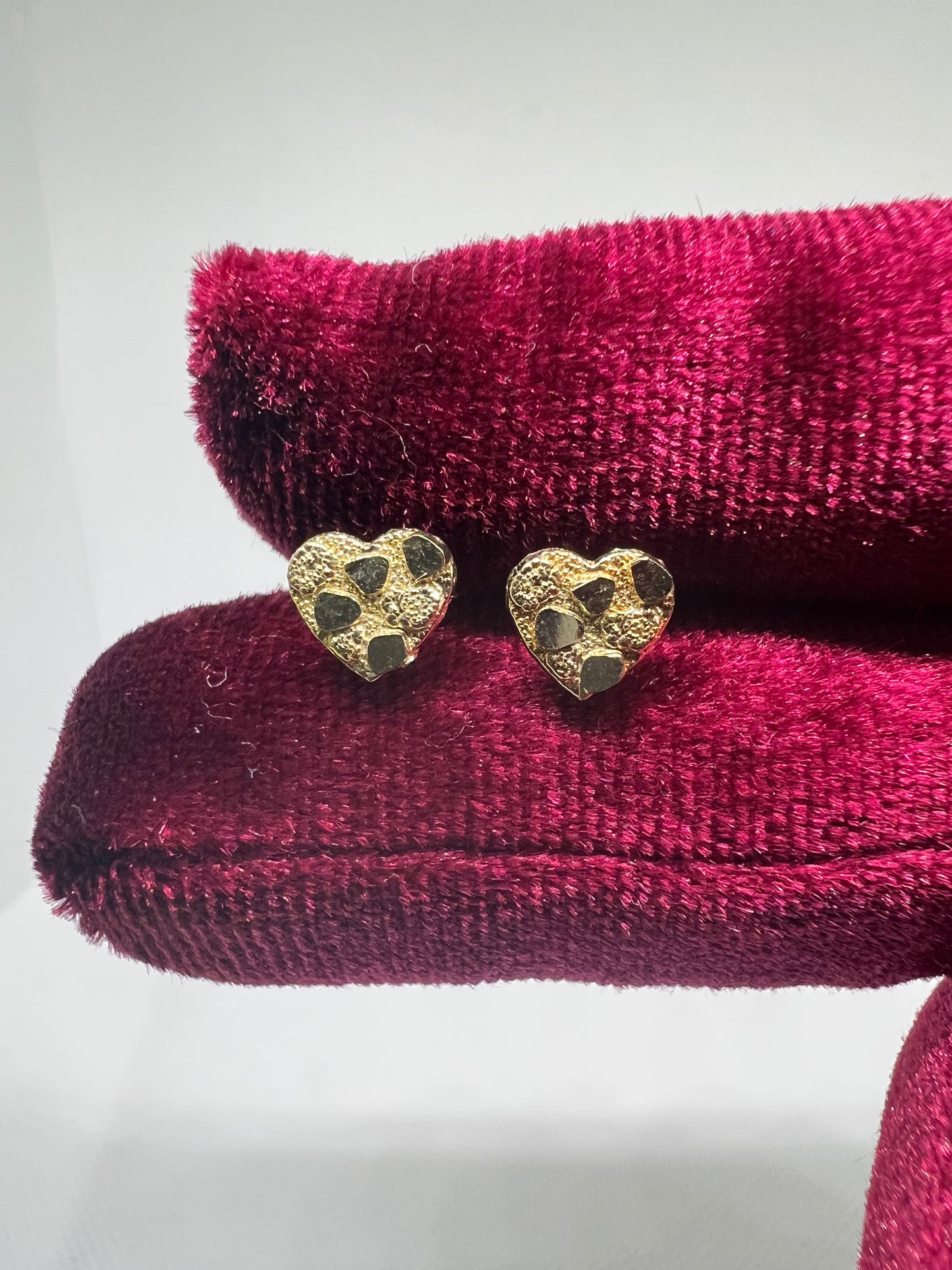 10K Yellow Gold Heart Nugget Earrings - Chain Included