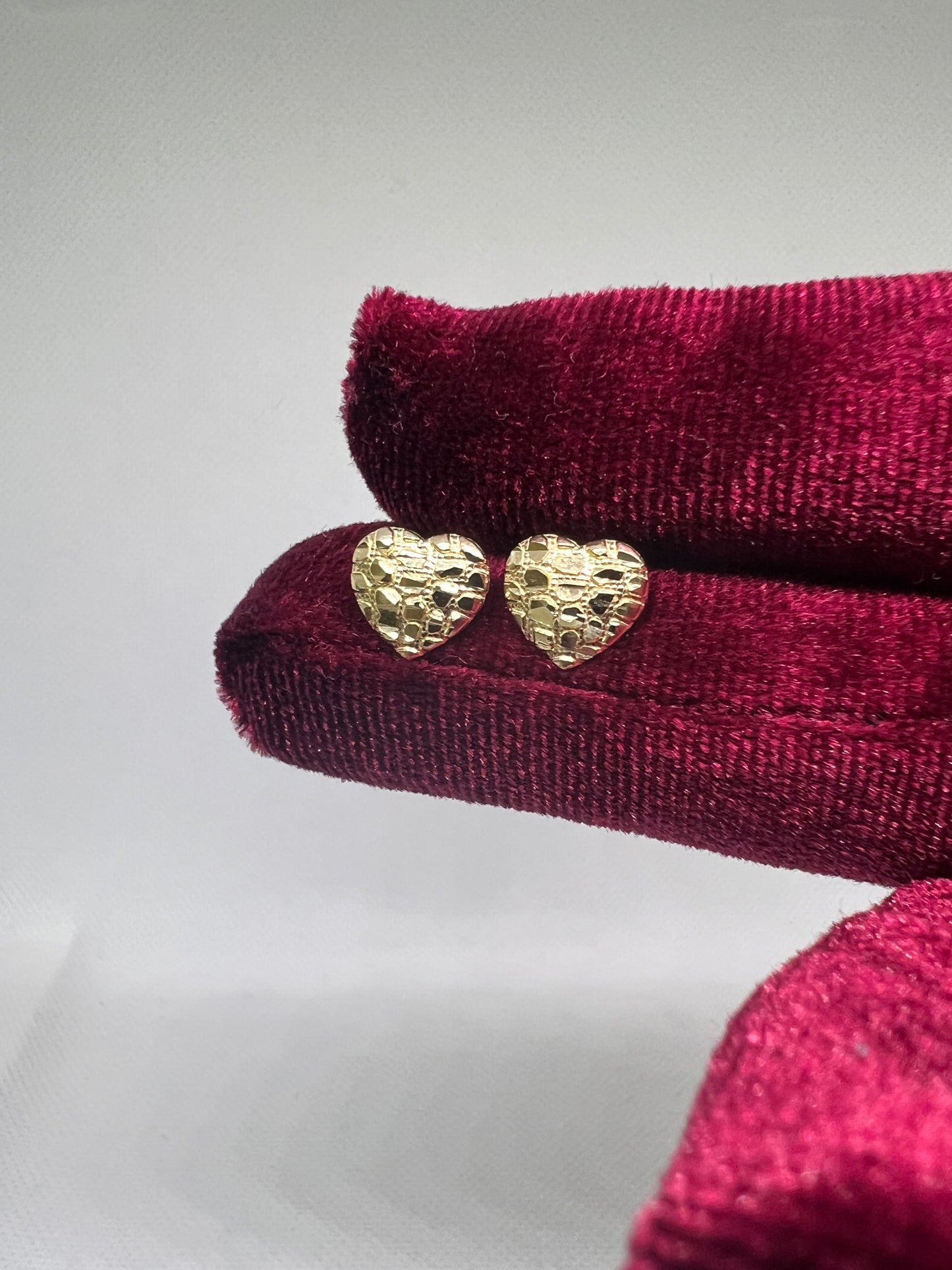 10K Yellow Gold Heart Nugget Earrings - Chain Included