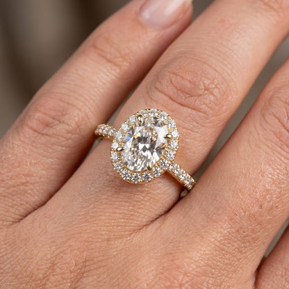 14K Yellow Gold Gold Oval Diamond Ring 1.00 CT Lab Grown